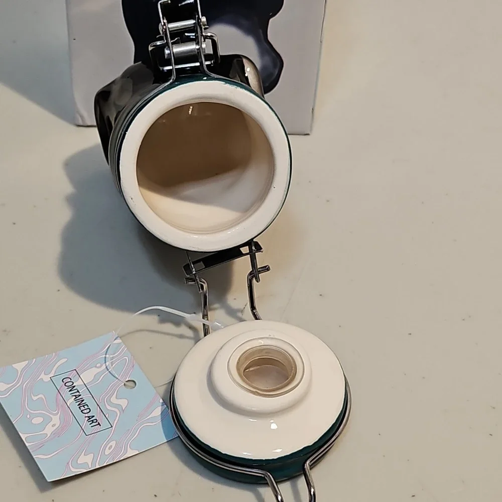 Contained Art 